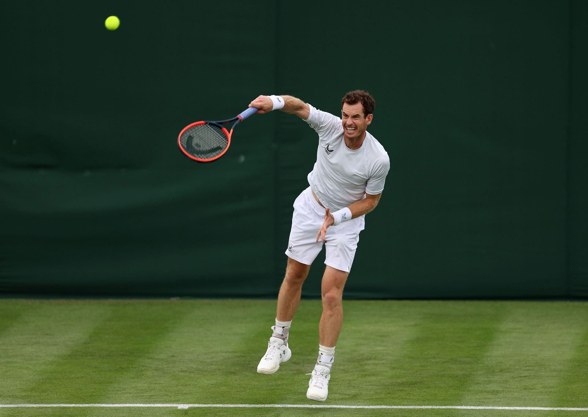 Murray opens his campaign against a qualifier.